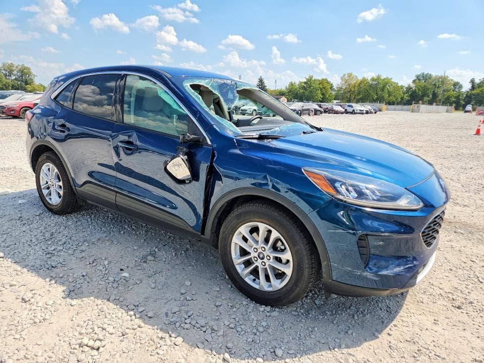 2020 FORD ESCAPE SE 4