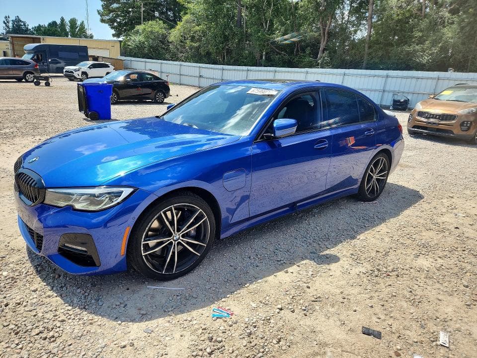 2021 BMW 330E - 1