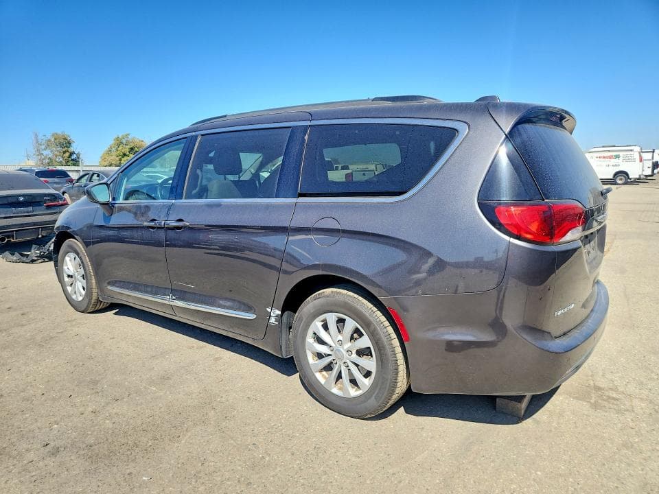 2017 CHRYSLER PACIFICA TOURING L 2