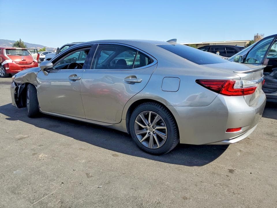 2017 LEXUS ES 300H 2