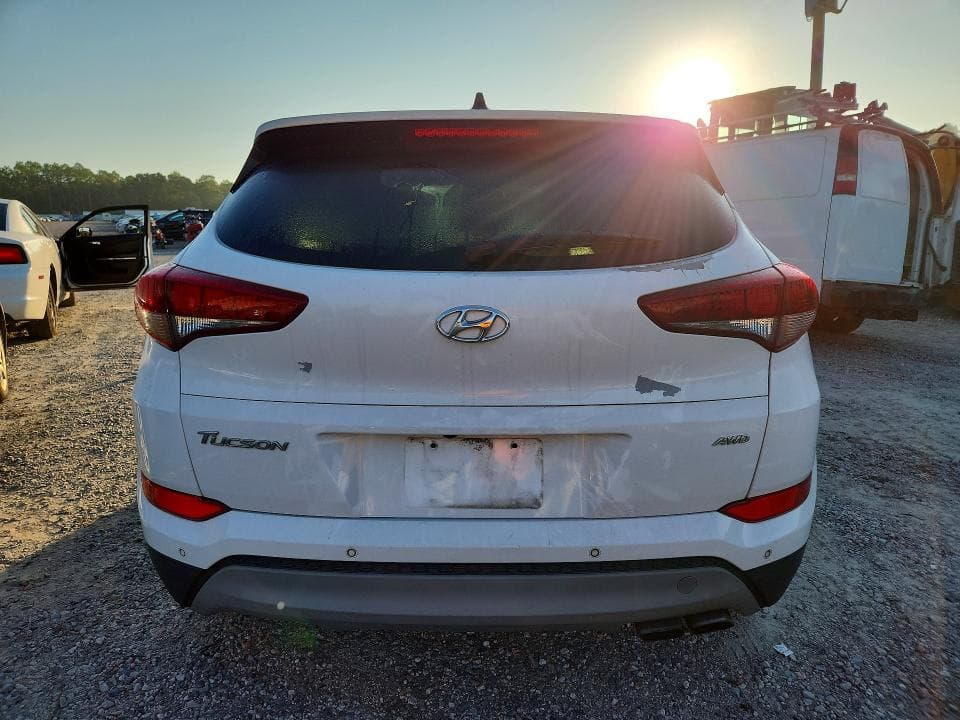 2018 HYUNDAI TUCSON VALUE 6