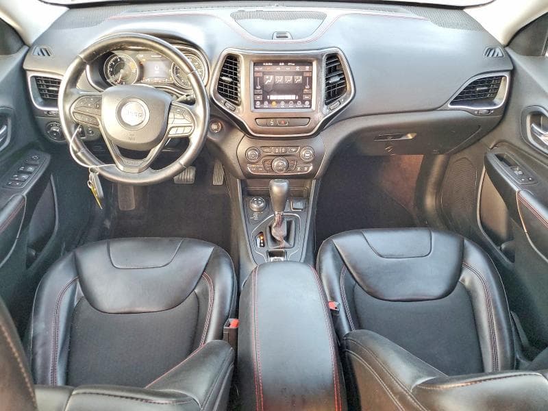 2019 JEEP CHEROKEE TRAILHAWK 8