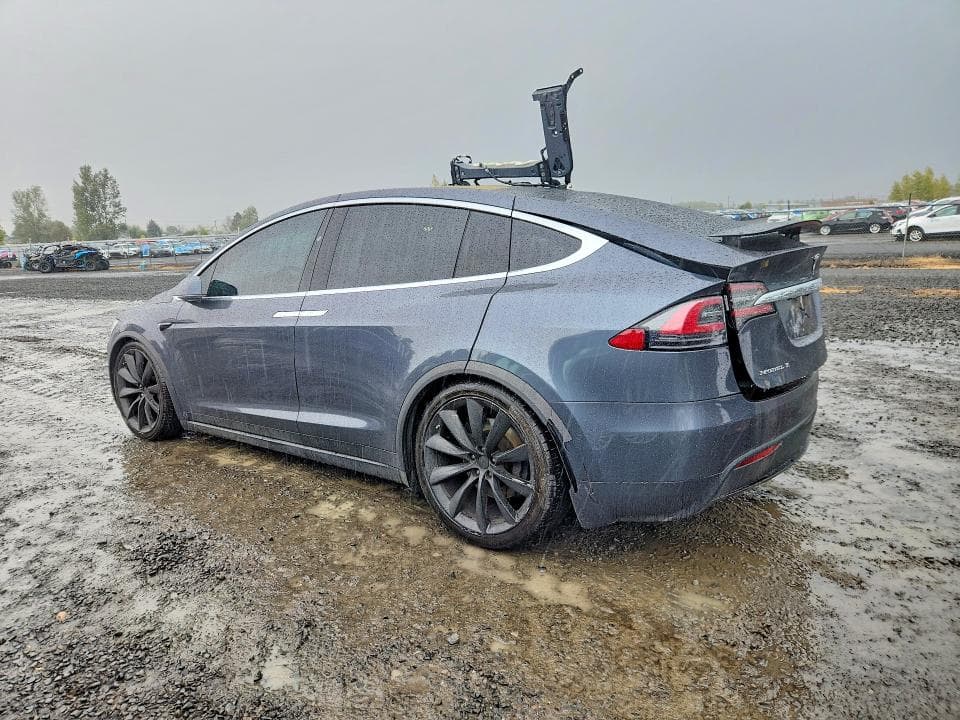 2017 TESLA MODEL X 2