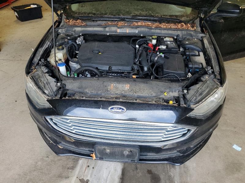2017 FORD FUSION SE 11