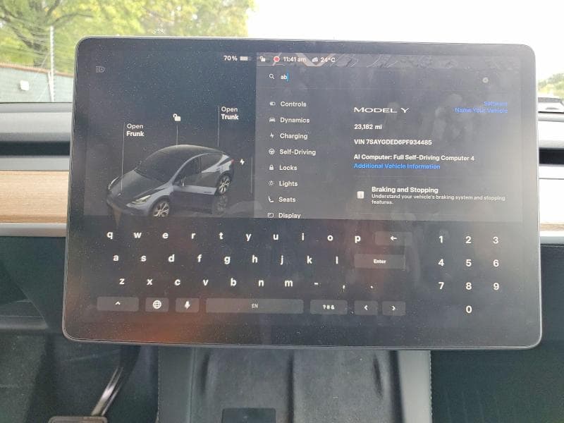 2023 TESLA MODEL Y 9