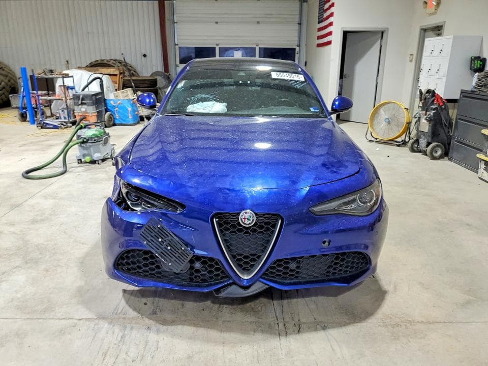 2021 ALFA ROMEO GIULIA TI 5