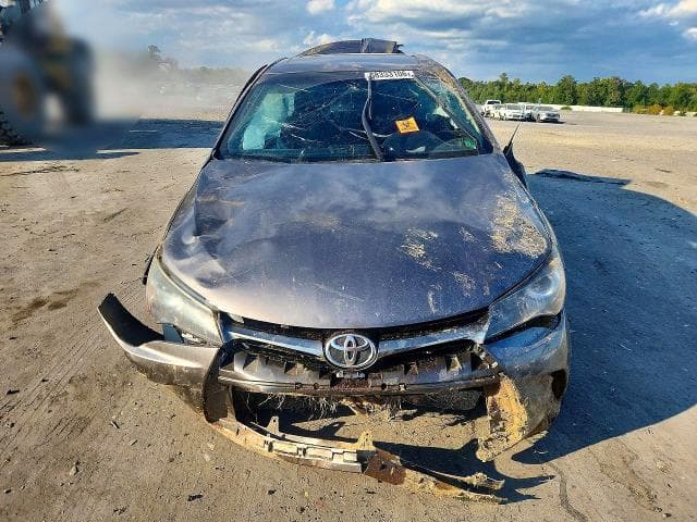 2017 TOYOTA CAMRY SE 5