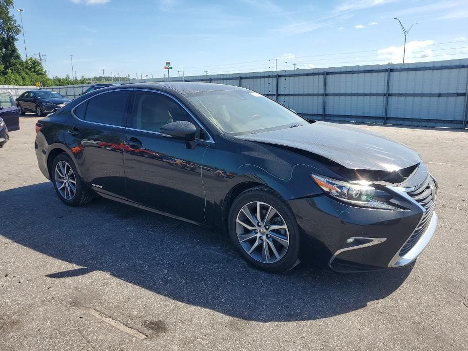 2017 LEXUS ES 300H 4