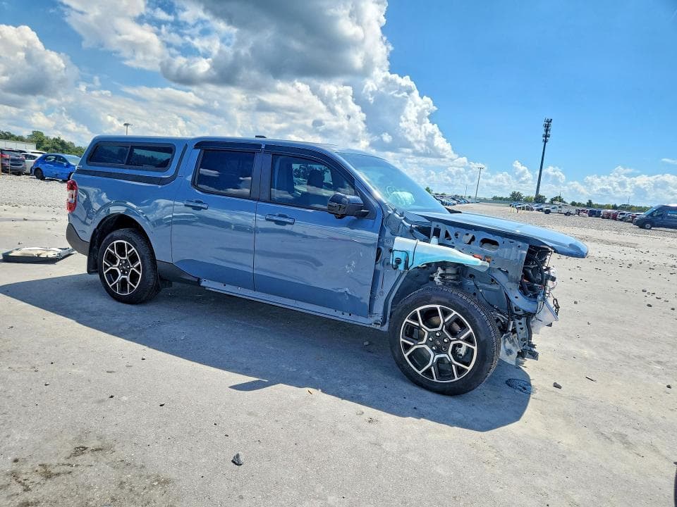 2025 FORD MAVERICK LARIAT 4