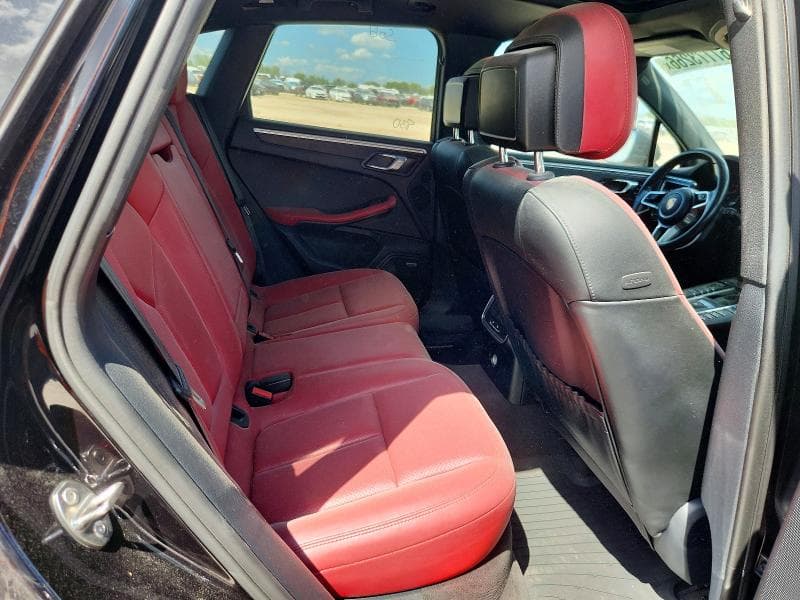 2017 PORSCHE MACAN GTS 11