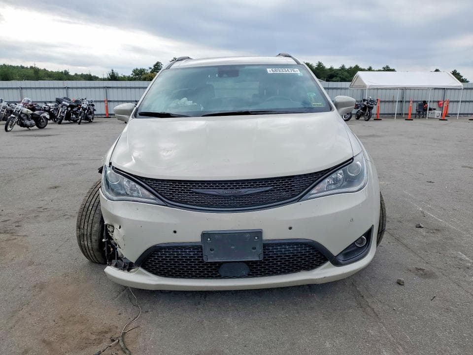 2020 CHRYSLER PACIFICA TOURING L 5