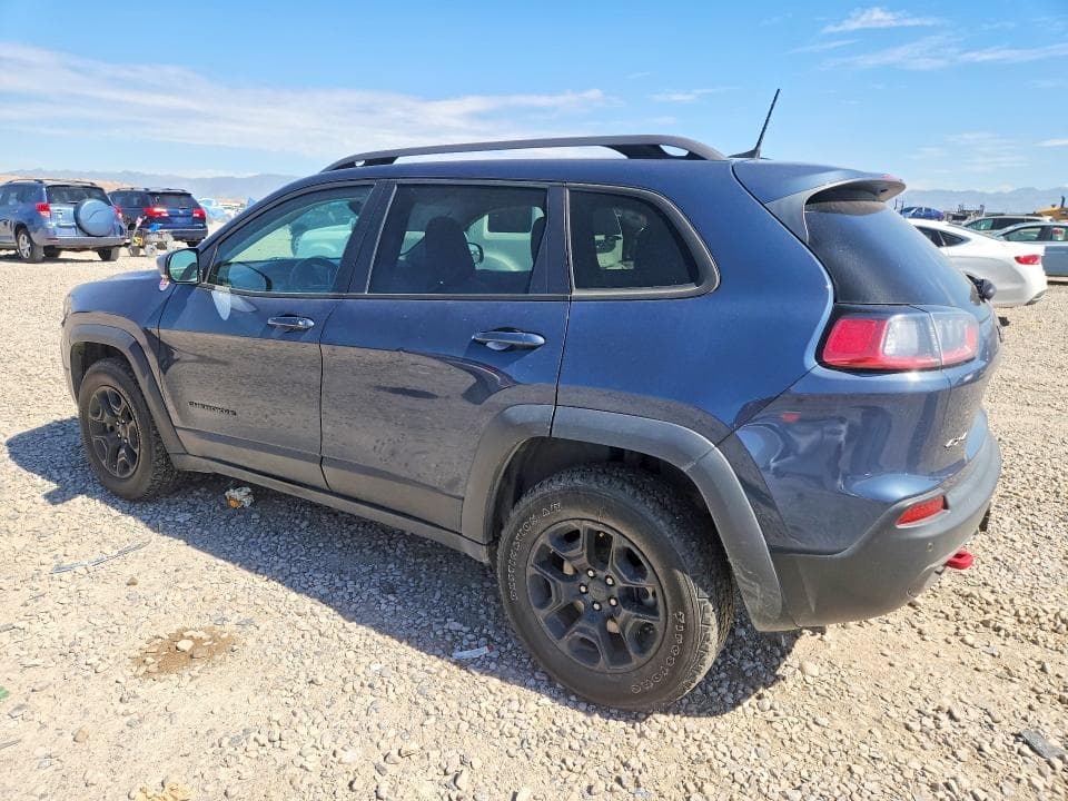 2019 JEEP CHEROKEE TRAILHAWK 2