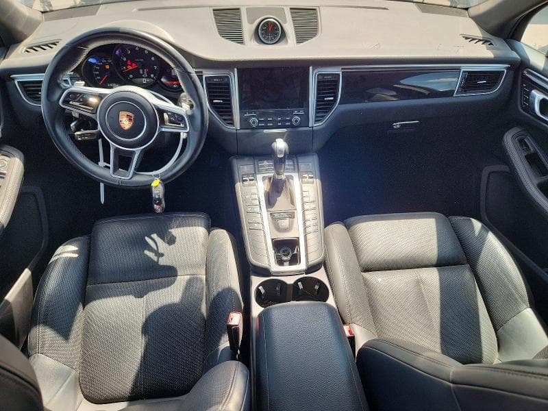 2018 PORSCHE MACAN 8