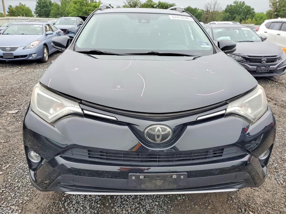 2018 TOYOTA RAV4 XLE 5
