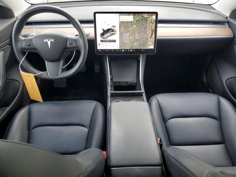 2018 TESLA MODEL 3 8