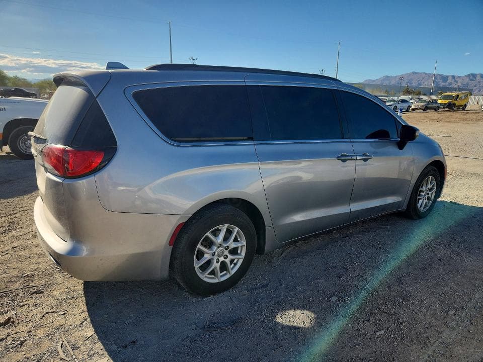 2020 CHRYSLER VOYAGER LXI 3
