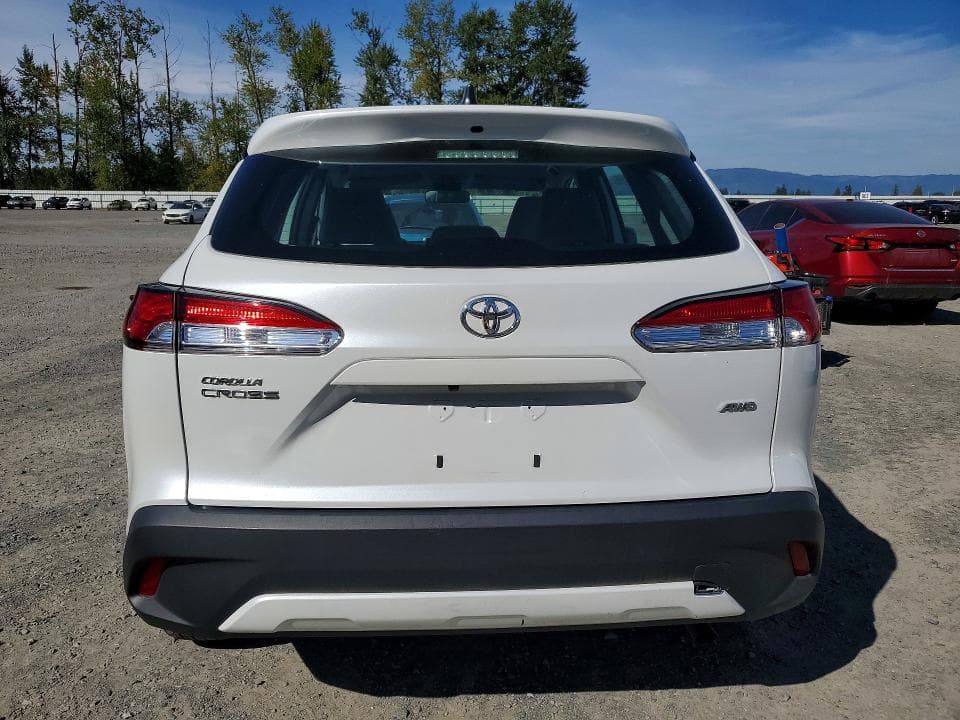 2022 TOYOTA COROLLA CROSS L 6