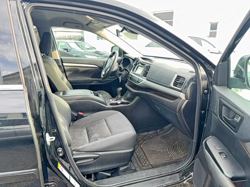 2018 TOYOTA HIGHLANDER LE 5