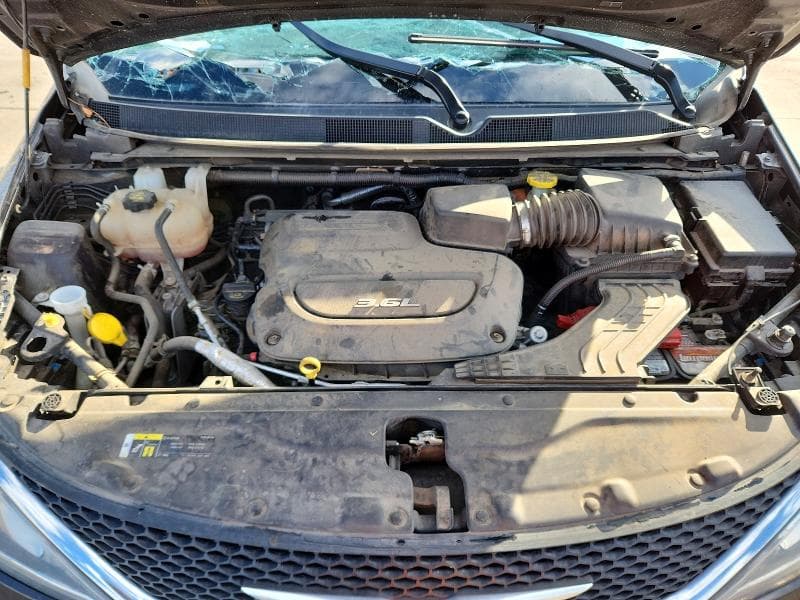 2019 CHRYSLER PACIFICA TOURING L PLUS 12