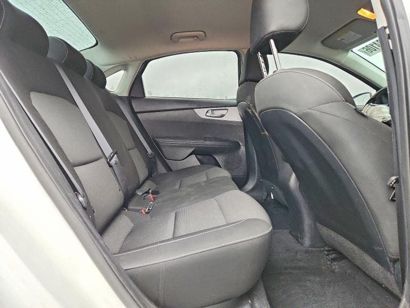 2024 KIA FORTE LX 10