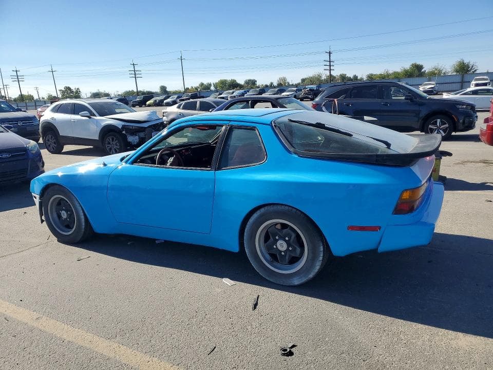 1983 PORSCHE 944 2