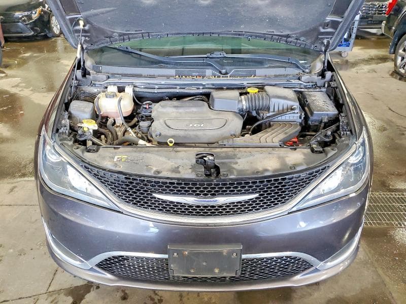 2017 CHRYSLER PACIFICA TOURING L 12