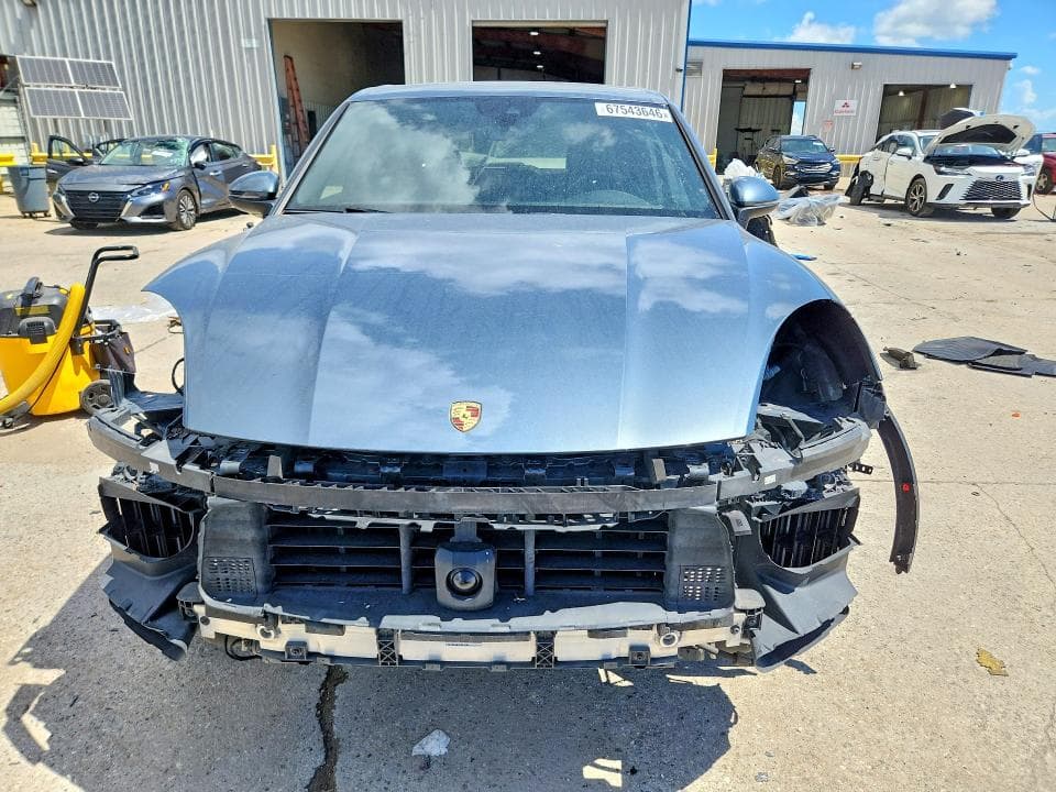 2019 PORSCHE CAYENNE 5