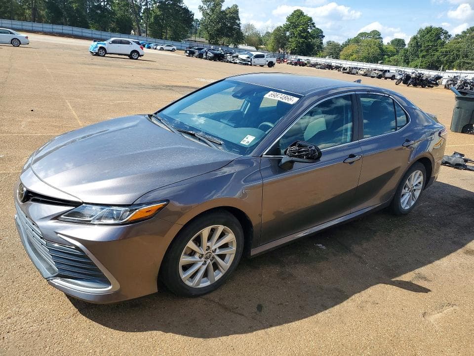 2023 TOYOTA CAMRY LE - 1