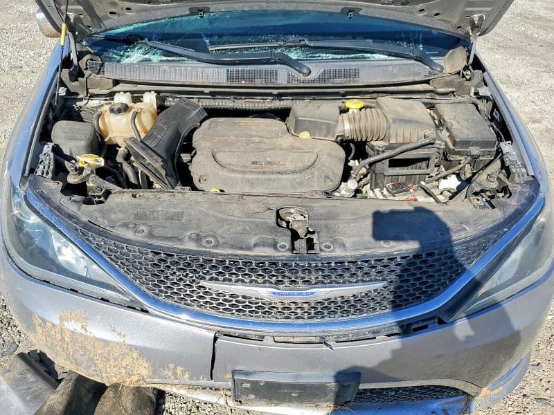 2020 CHRYSLER PACIFICA TOURING L 12