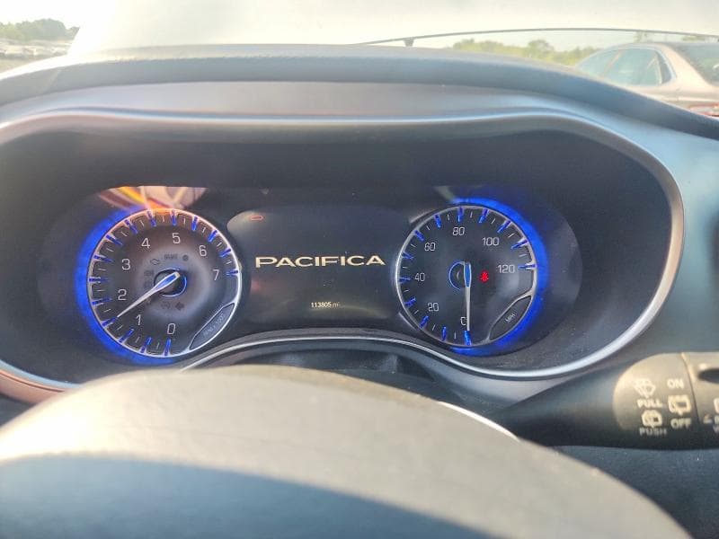 2019 CHRYSLER PACIFICA TOURING L PLUS 9