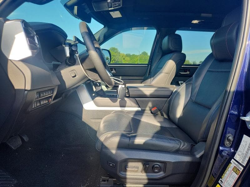 2024 TOYOTA SEQUOIA PLATINUM 7