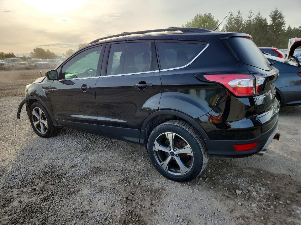2017 FORD ESCAPE SE 2