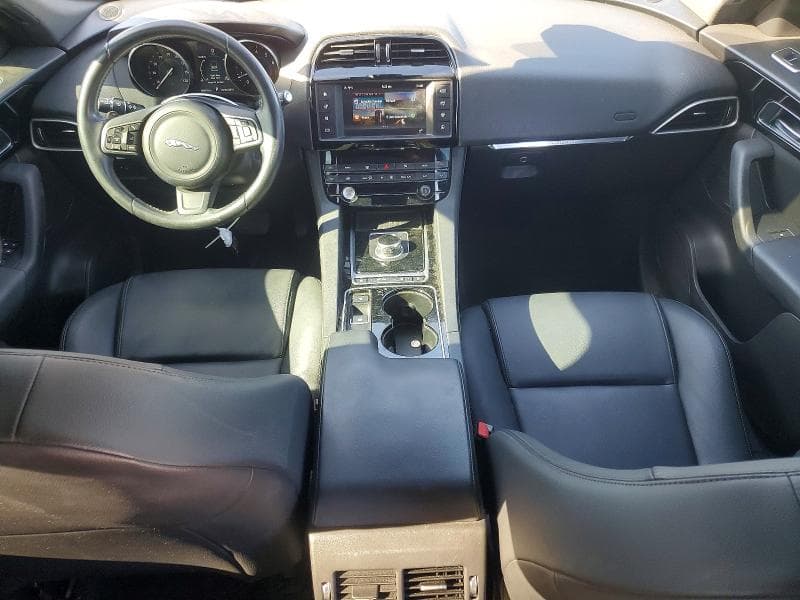 2017 JAGUAR F-PACE PREMIUM 8