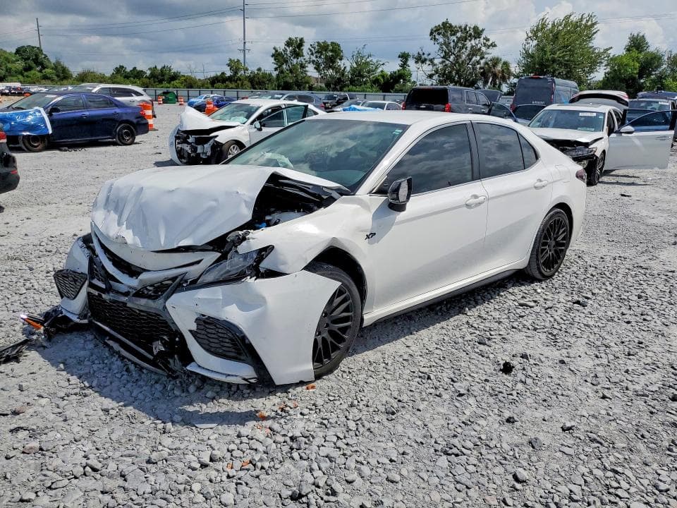 2023 TOYOTA CAMRY SE