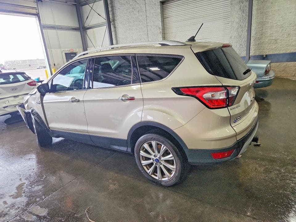 2018 FORD ESCAPE TITANIUM 2