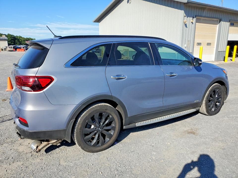 2020 KIA SORENTO S 3