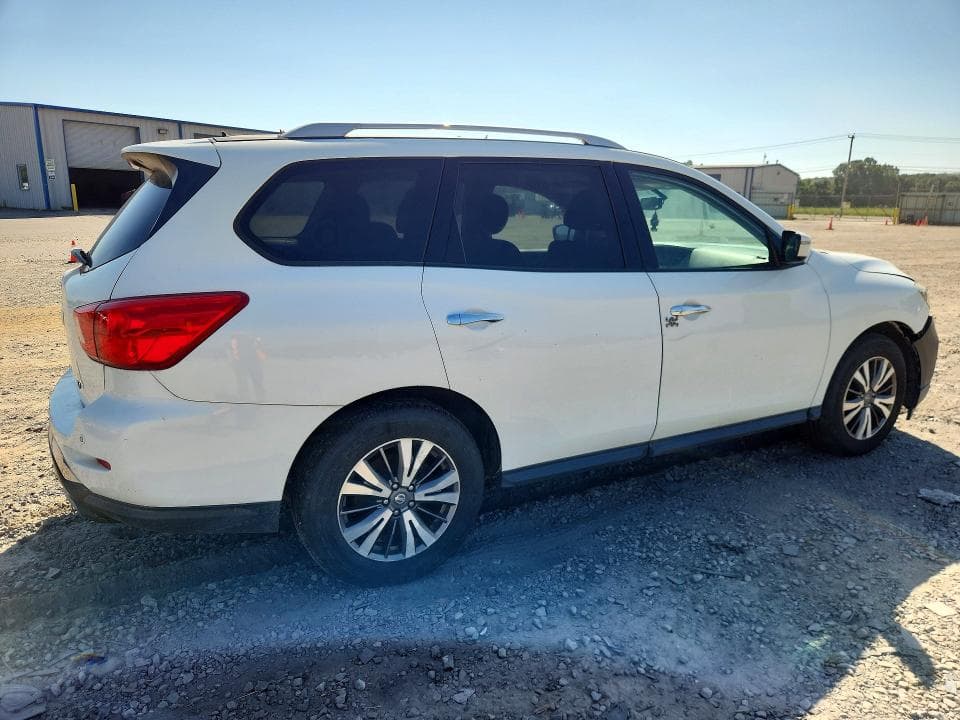 2017 NISSAN PATHFINDER SV 3