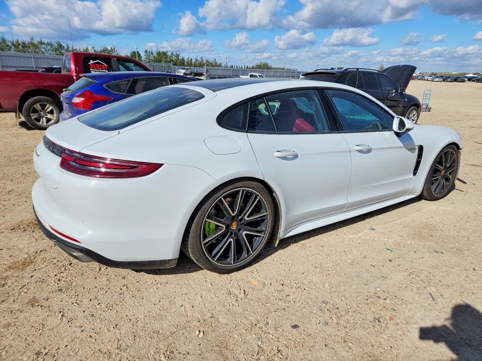 2019 PORSCHE PANAMERA 4 E-HYBRID 3