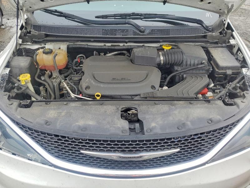 2021 CHRYSLER VOYAGER LX 12