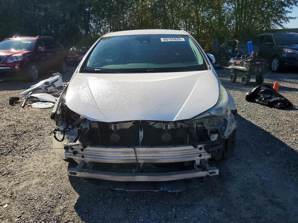 2018 TOYOTA PRIUS THREE 5