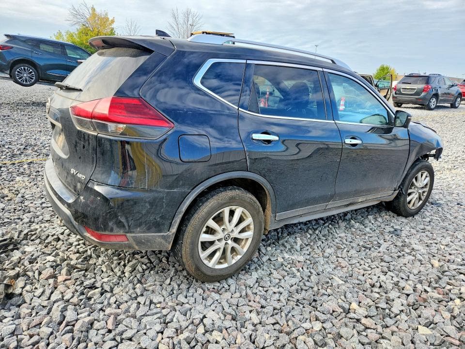 2017 NISSAN ROGUE SV 3