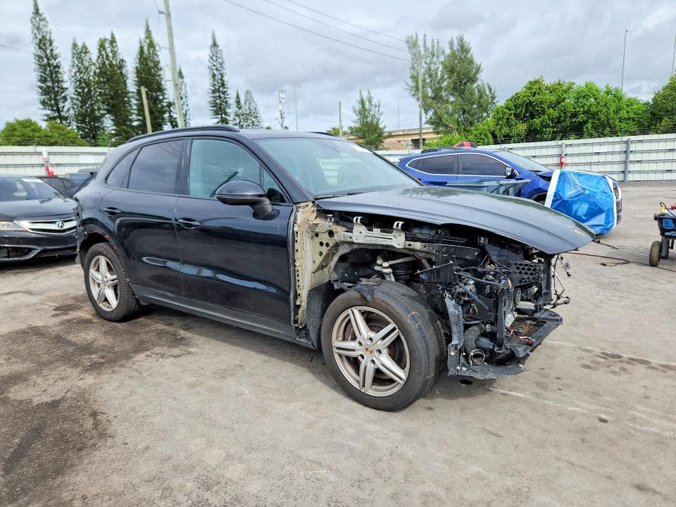 2023 PORSCHE CAYENNE BASE 4