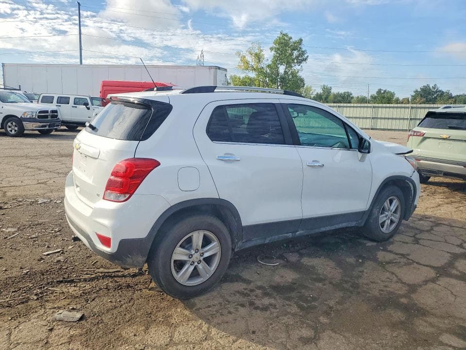 2017 CHEVROLET TRAX 1LT 3