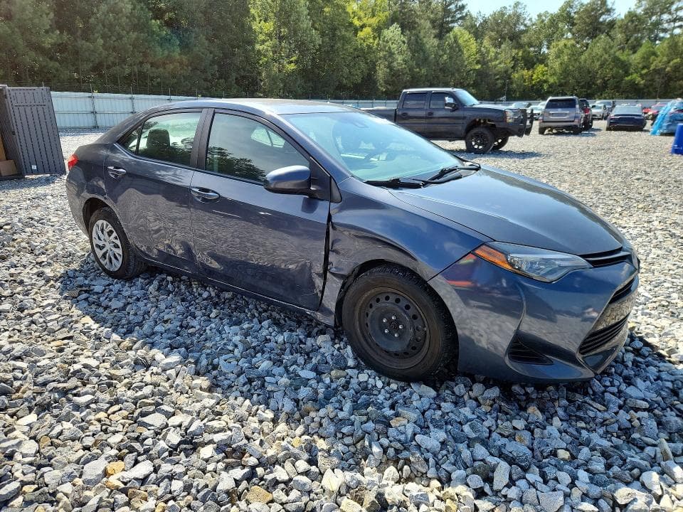 2019 TOYOTA COROLLA LE 4