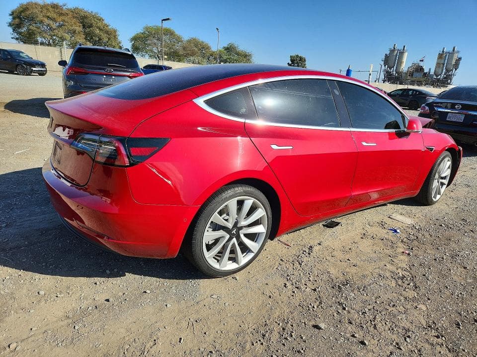 2018 TESLA MODEL 3 3