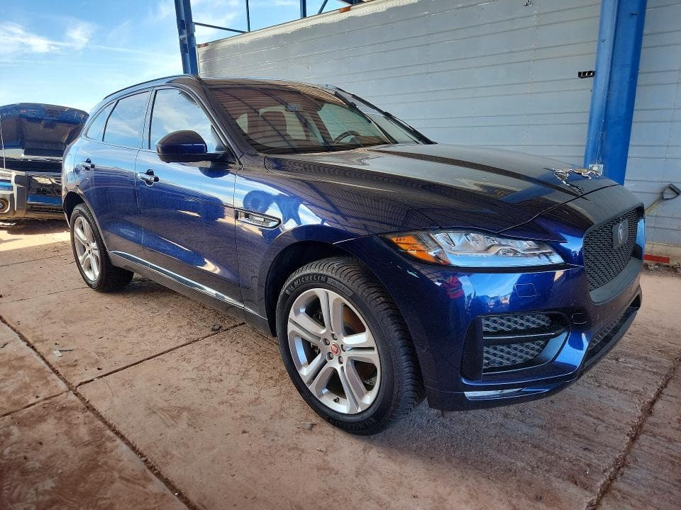 2017 JAGUAR F-PACE R - SPORT 4
