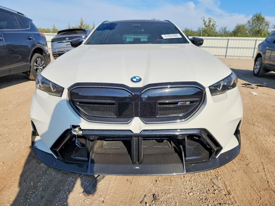 2025 BMW M5 TOURING 5