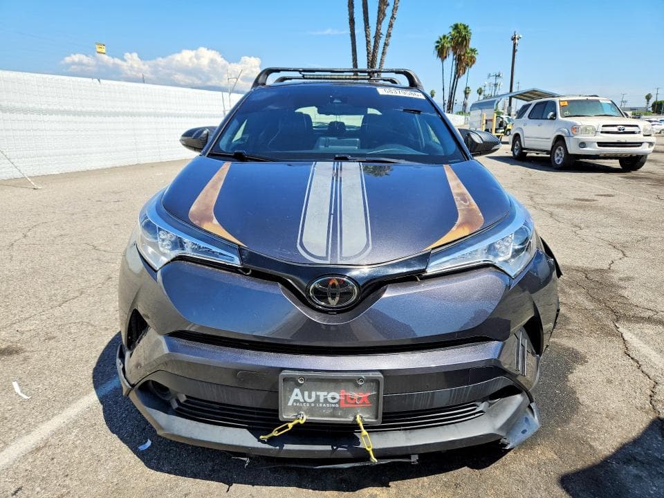 2019 TOYOTA C-HR LE 5