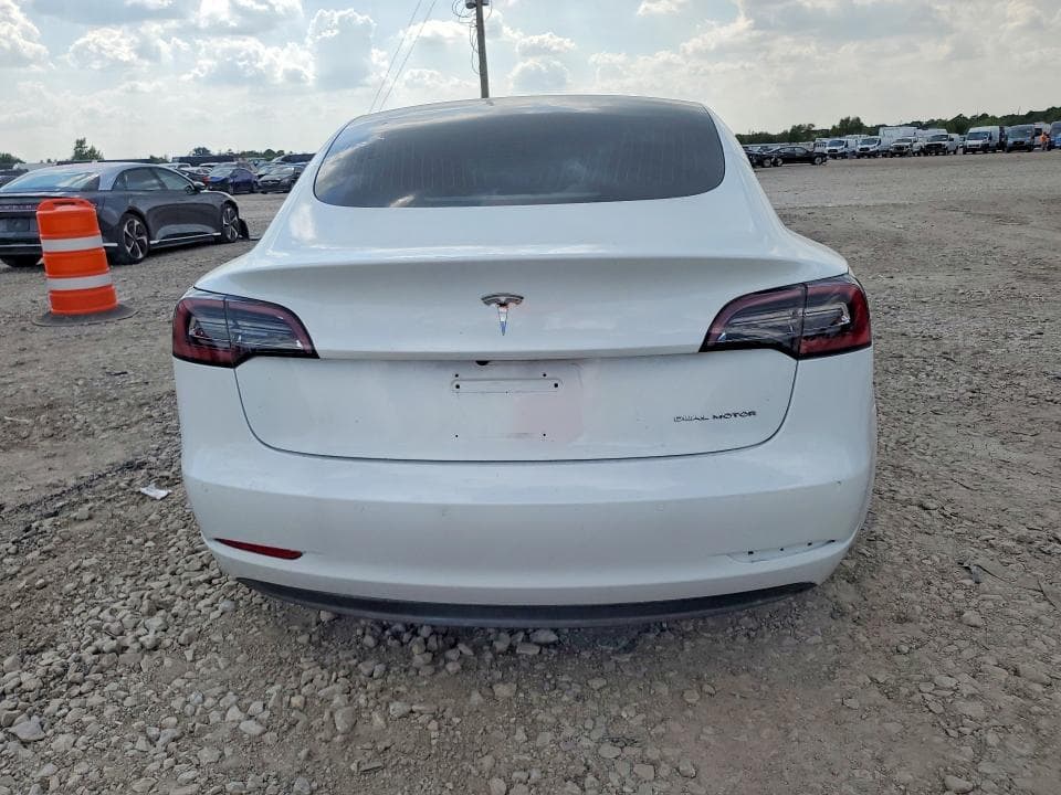 2020 TESLA MODEL 3 6