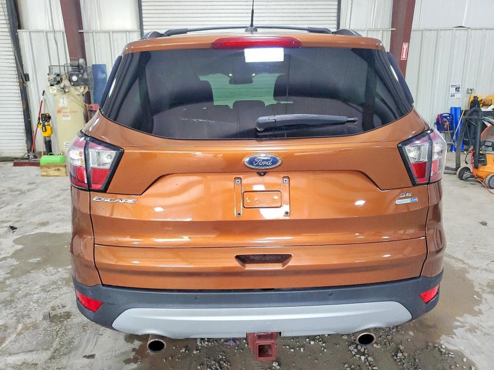 2017 FORD ESCAPE SE 6